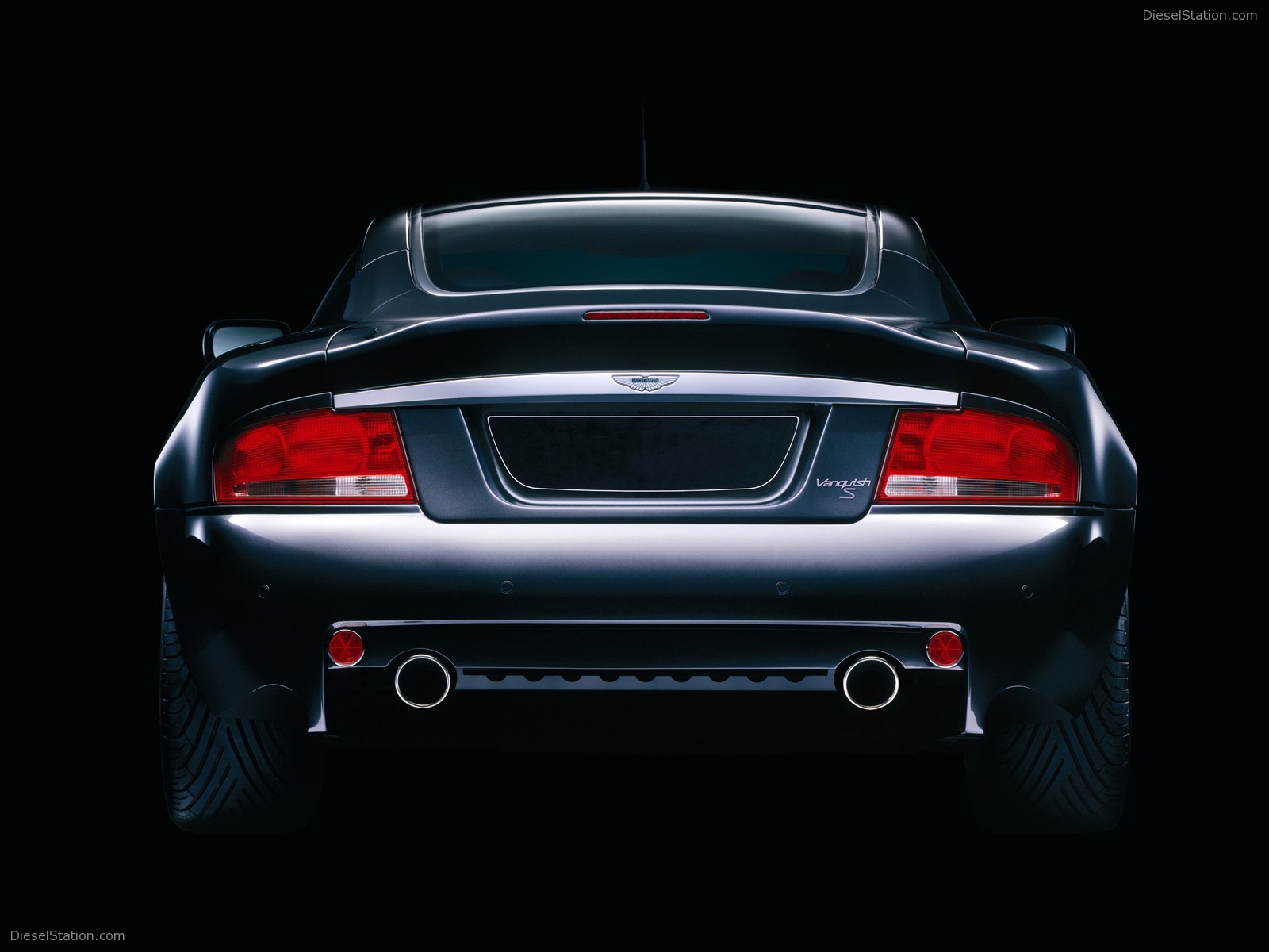 Aston Martin Vanquish V12 S